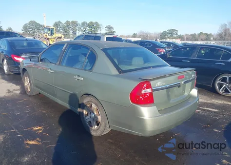 2004 Chevrolet Malibu Lt z USA, uszkodzony, nr VIN 1G1ZU548X4F174646